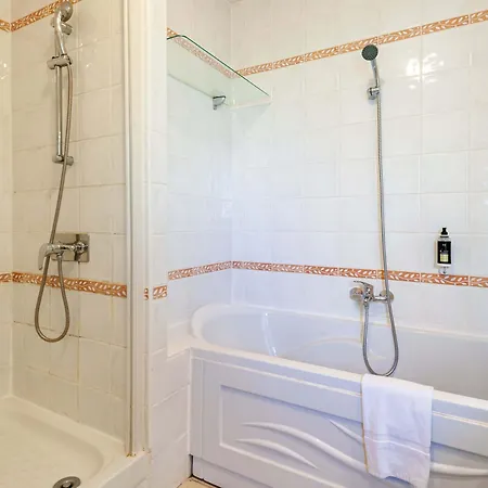 Residhotel Golf Grand Avignon Vedene