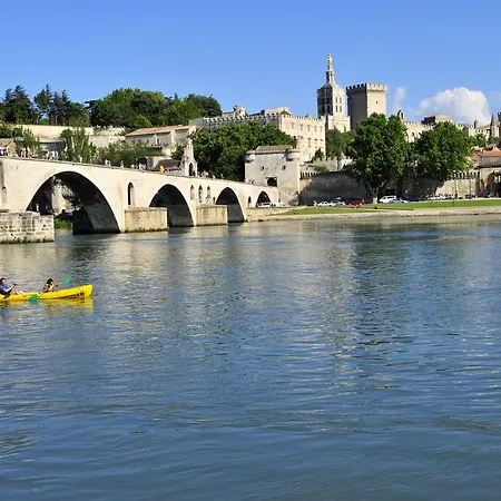 Residhotel Golf Grand Avignon 3*