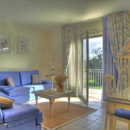 Residhotel Golf Grand Avignon 3*