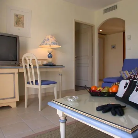Aparthotel Residhotel Golf Grand Avignon 3*
